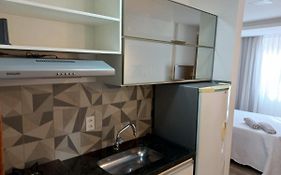 Flat Beverly Hills 401B